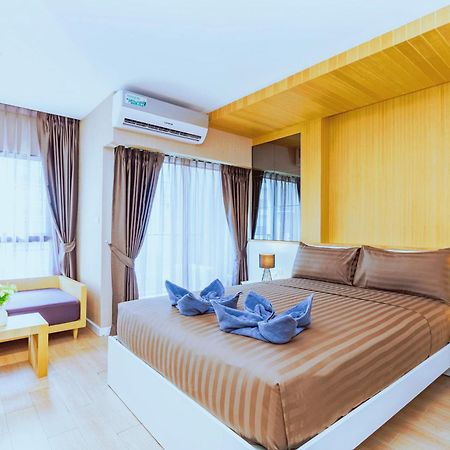 Апартаменти Hua Hin First - Happy Rent Екстер'єр фото