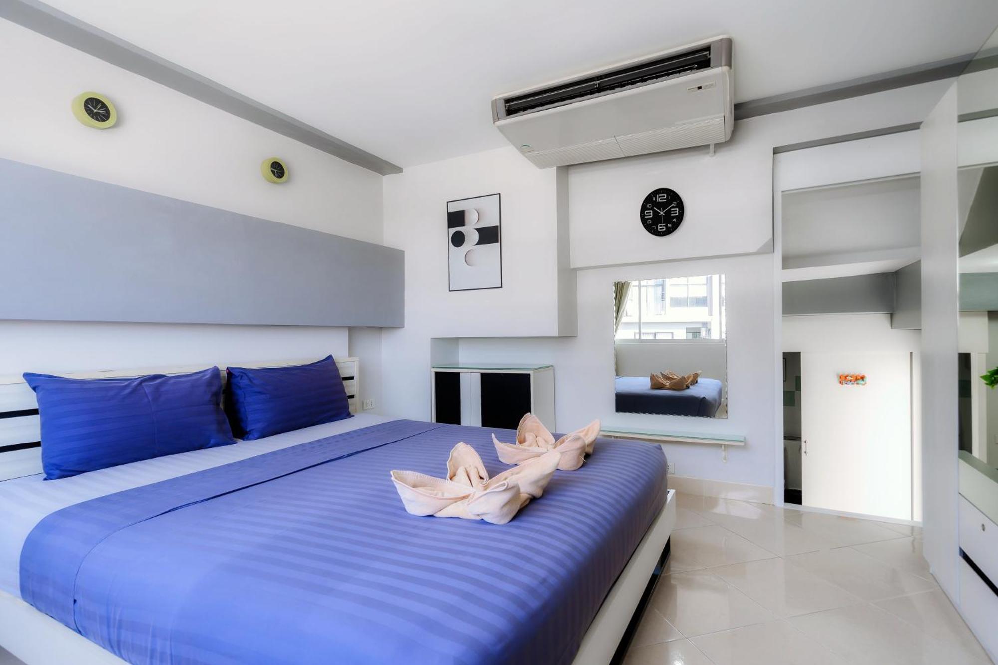 Апартаменти Hua Hin First - Happy Rent Екстер'єр фото