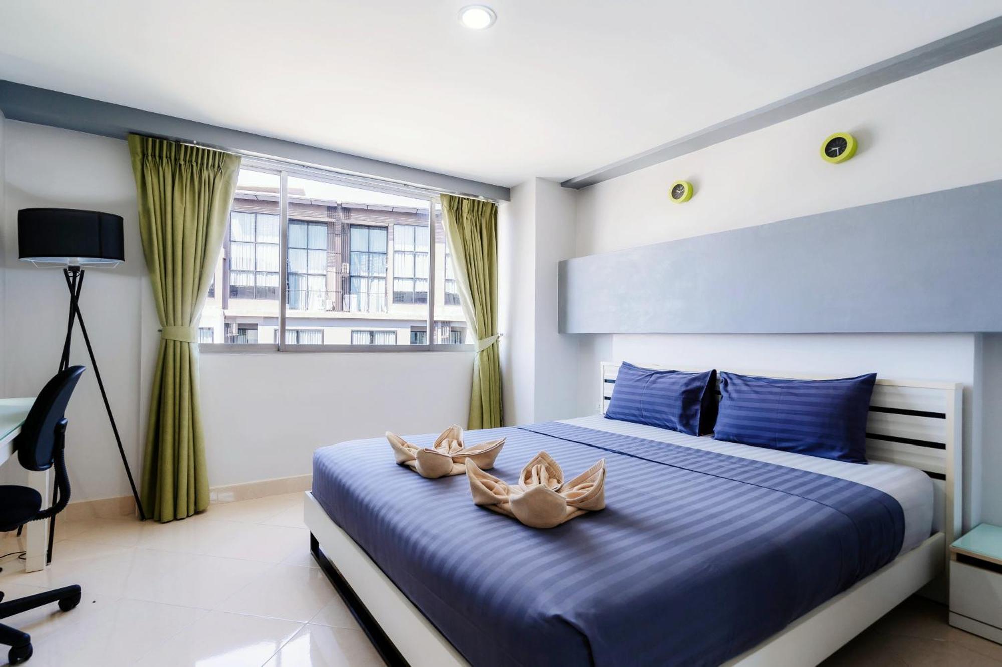 Апартаменти Hua Hin First - Happy Rent Екстер'єр фото