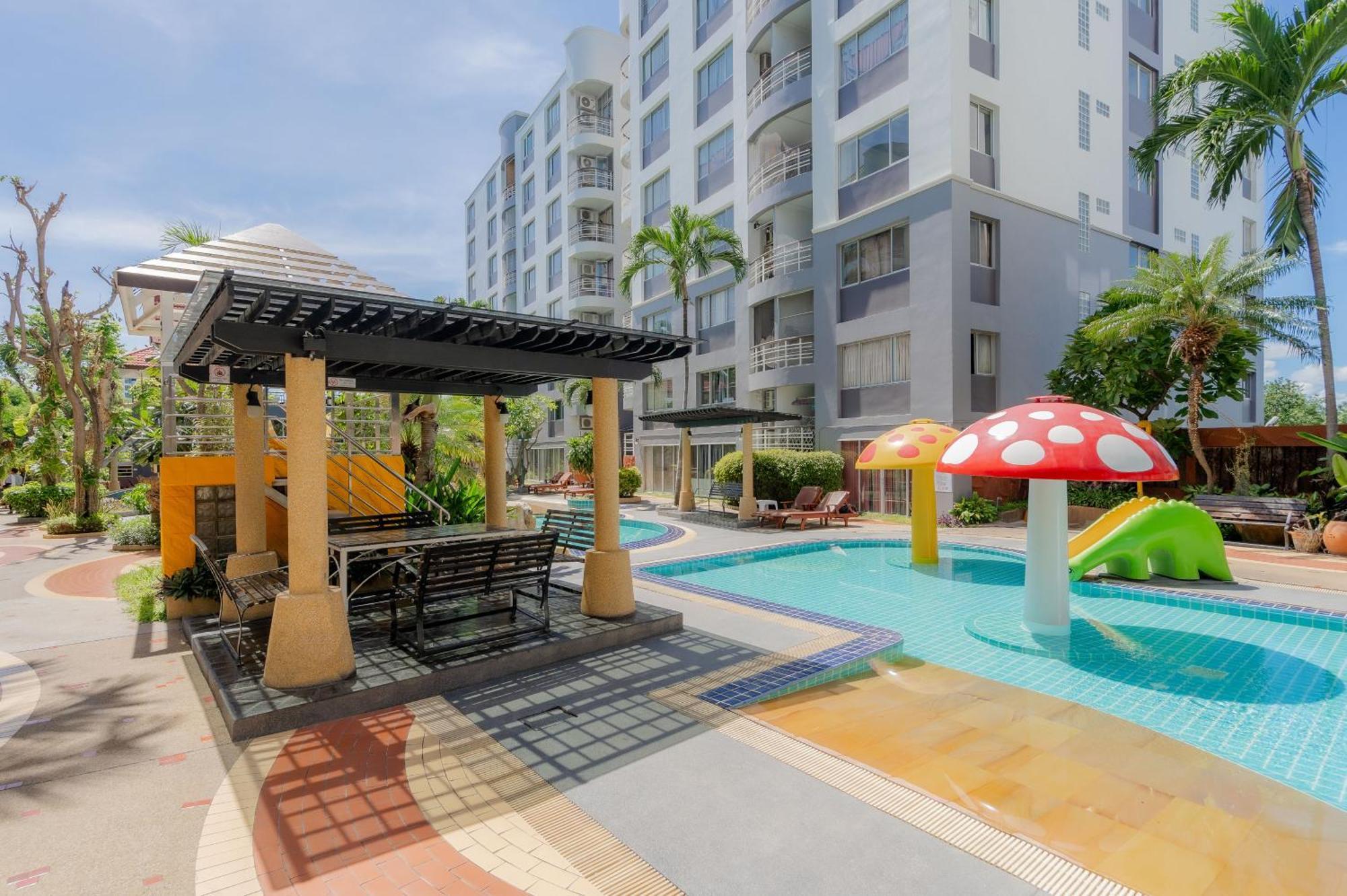 Апартаменти Hua Hin First - Happy Rent Екстер'єр фото