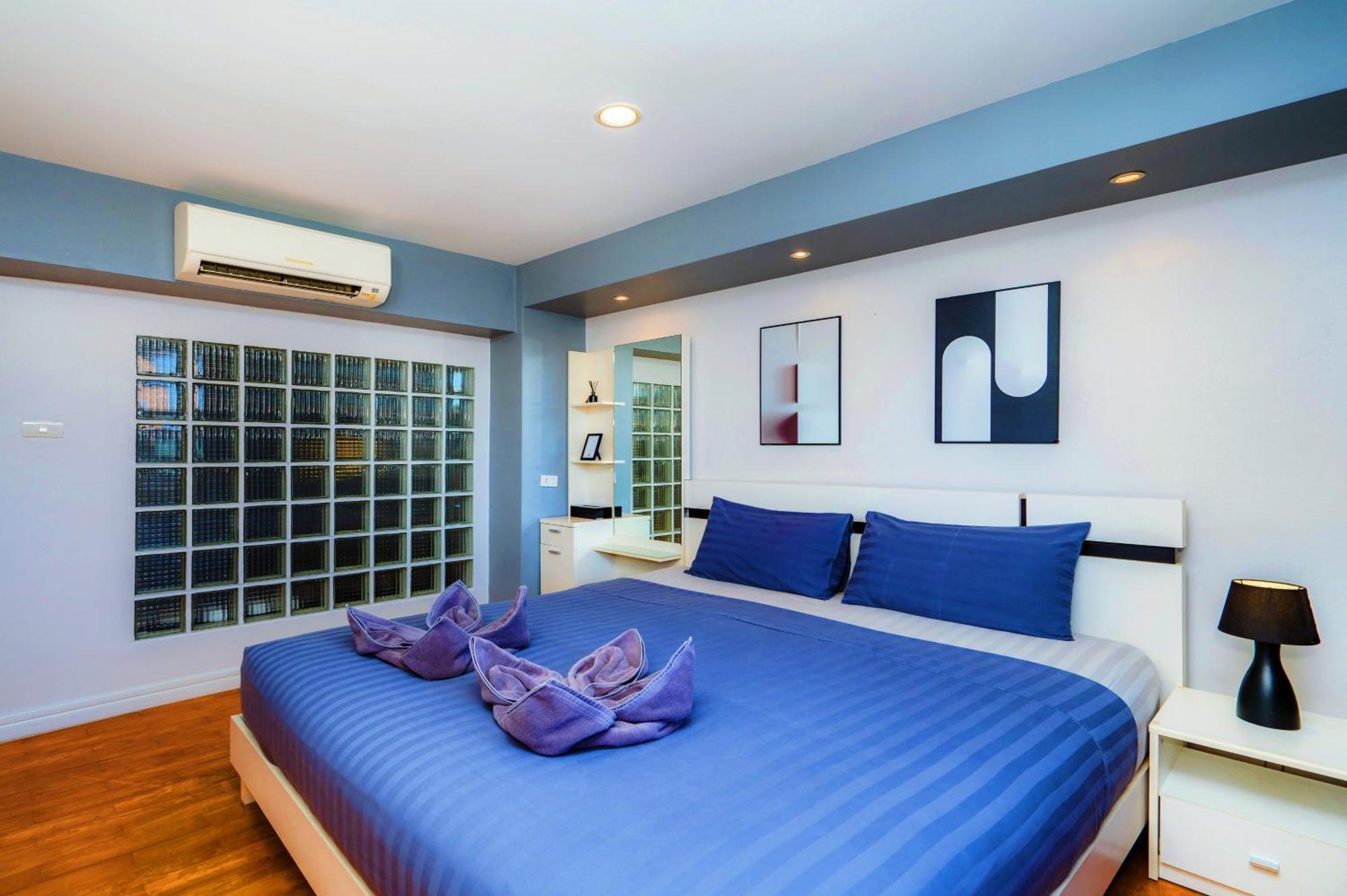 Апартаменти Hua Hin First - Happy Rent Номер фото