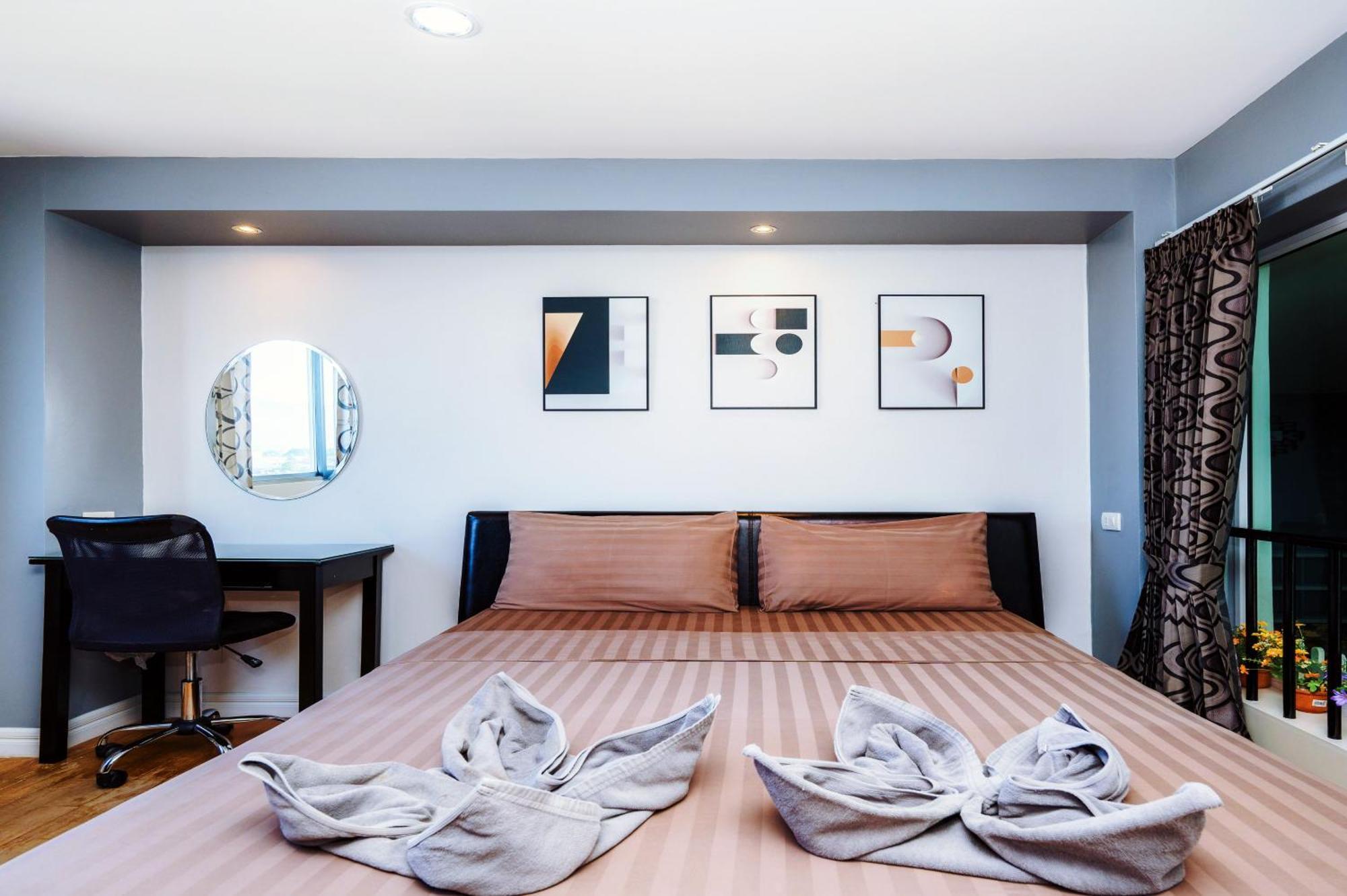 Апартаменти Hua Hin First - Happy Rent Екстер'єр фото