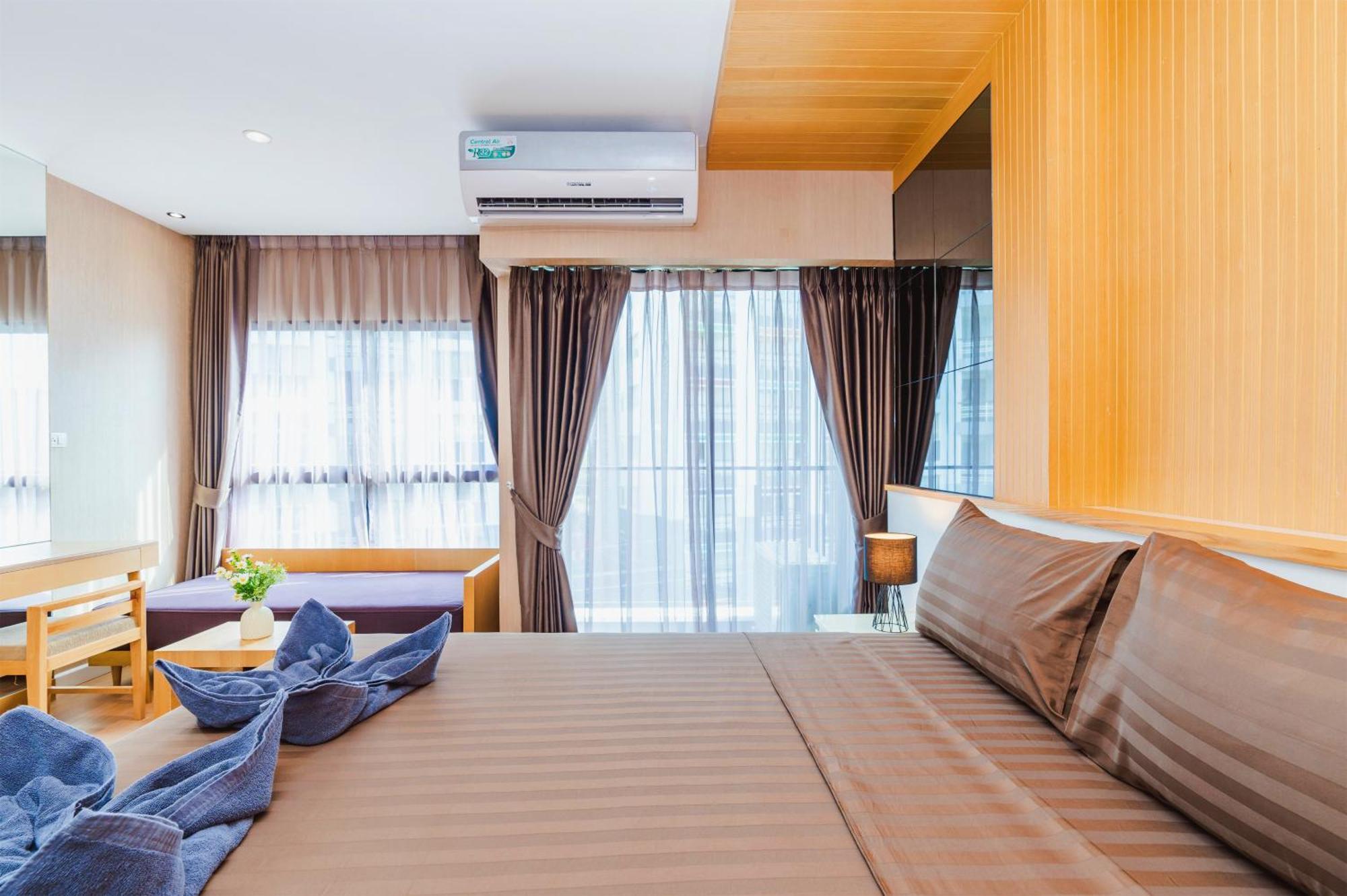 Апартаменти Hua Hin First - Happy Rent Номер фото